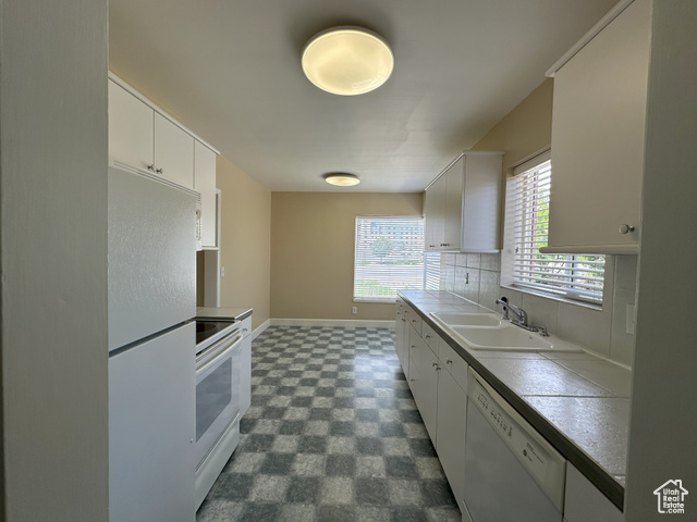 Photo 5 for MLS #2104280 at 1920 E Sunnyside Ave