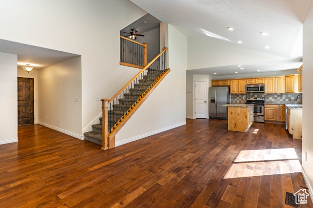 Photo 8 for MLS #2104283 at 2064 E 800 South