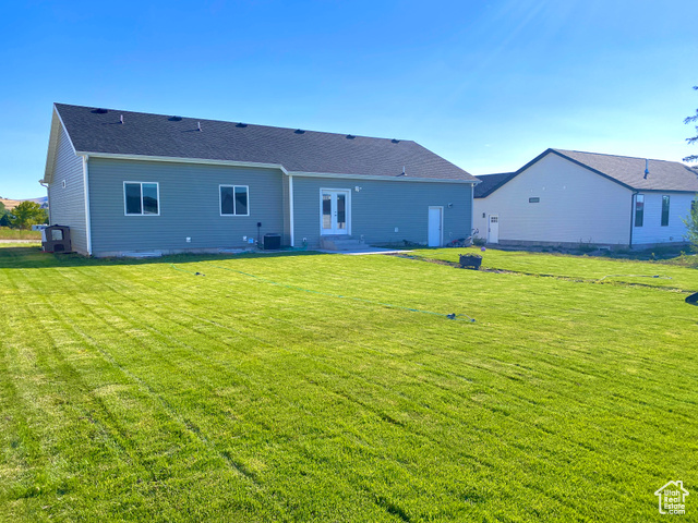Photo 3 for MLS #2104284 at 341 E 250 North