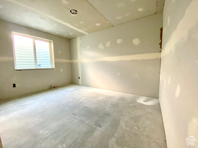 Photo 28 for MLS #2104284 at 341 E 250 North