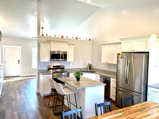 Photo 11 for MLS #2104284 at 341 E 250 North