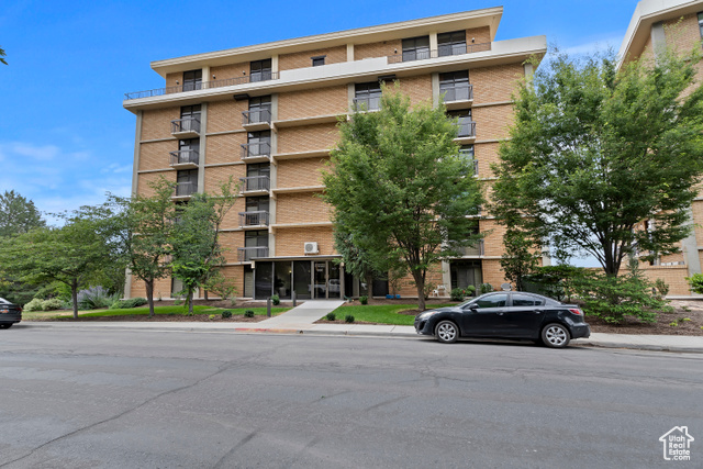 Photo 70 for MLS #2104286 at 960 S Donner Way #740