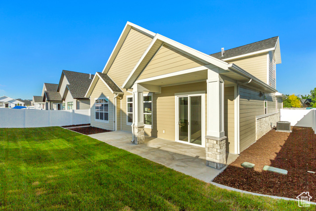 Photo 2 for MLS #2104287 at 10804 S Haven Landing Dr