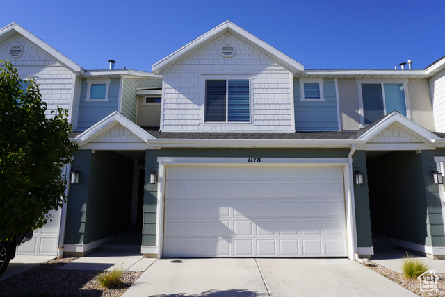Photo 2 for MLS #2104290 at 1178 E Pilot St