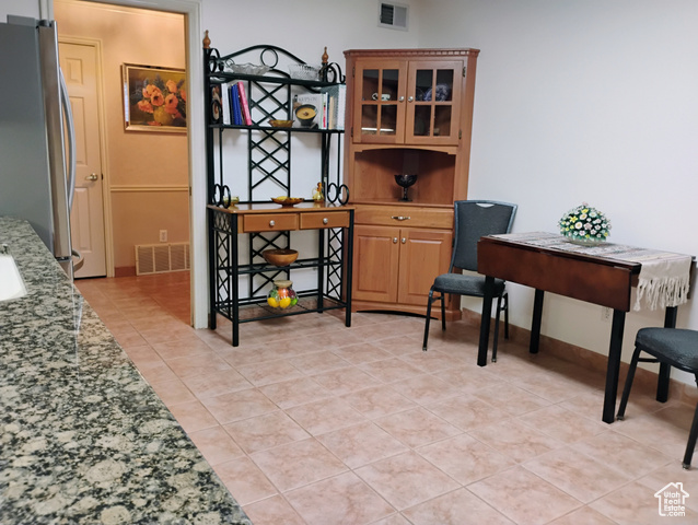 Photo 8 for MLS #2104296 at 2760 S Highland Dr #7