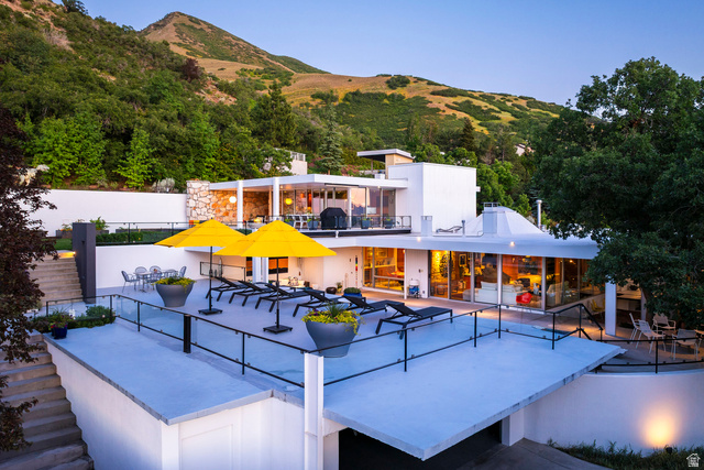 3017 E SAINT MARYS CIR, Salt Lake City UT 84108