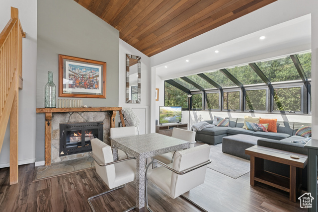 Photo 9 for MLS #2104315 at 1467 Crescent Rd #130