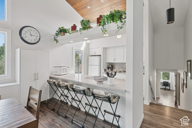 Photo 7 for MLS #2104315 at 1467 Crescent Rd #130
