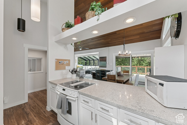 Photo 16 for MLS #2104315 at 1467 Crescent Rd #130
