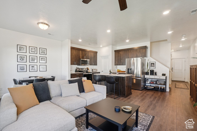 Photo 7 for MLS #2104316 at 382 E 1850 North #7