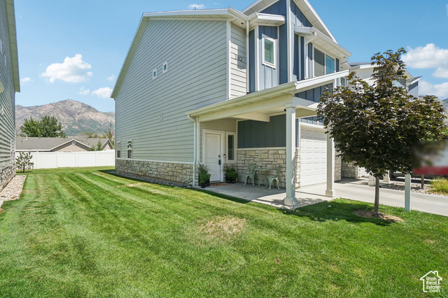 Photo 2 for MLS #2104316 at 382 E 1850 North #7