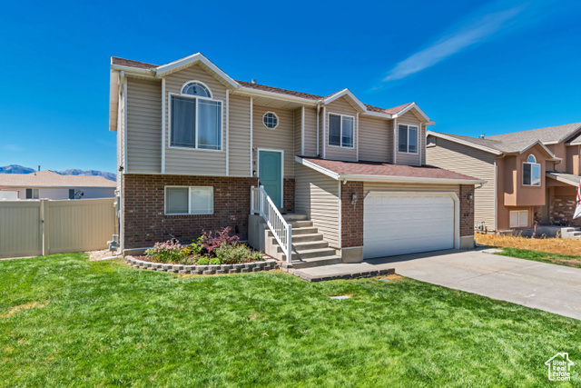 Photo 2 for MLS #2104321 at 1118 S 900 West