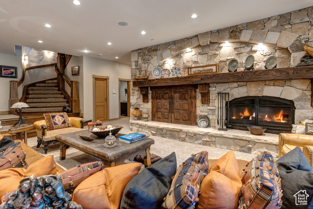 Photo 56 for MLS #2104346 at 23 Sandstone Cv
