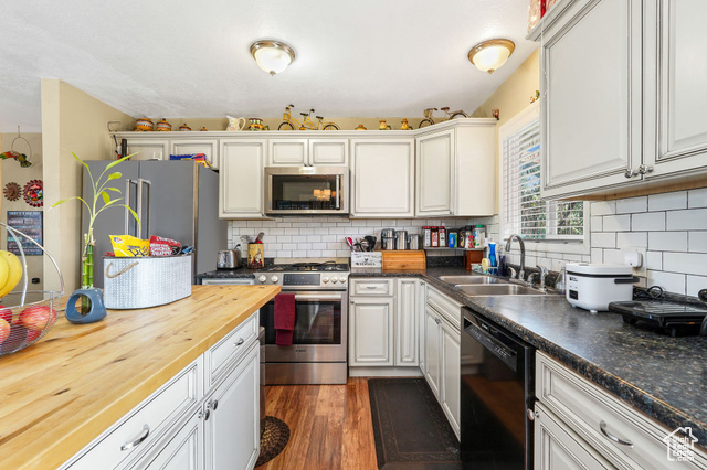 Photo 10 for MLS #2104367 at 1680 W 1375 North