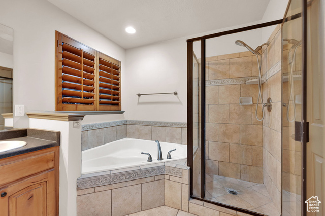 Photo 32 for MLS #2104373 at 704 S Deer Hollow Rd