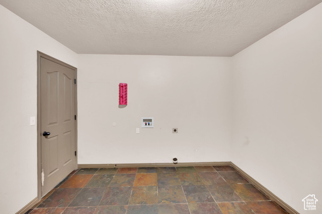 Photo 29 for MLS #2104373 at 704 S Deer Hollow Rd