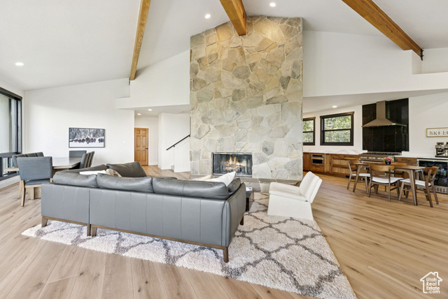 Photo 5 for MLS #2104384 at 7089 Pinecrest