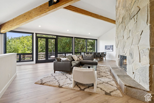 Photo 7 for MLS #2104384 at 7089 Pinecrest