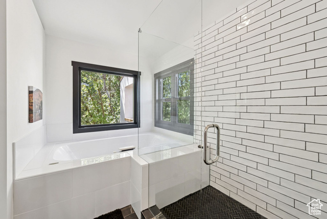 Photo 25 for MLS #2104384 at 7089 Pinecrest