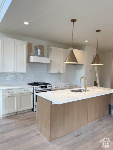 Photo 8 for MLS #2104401 at 11289 S Aqua St #328