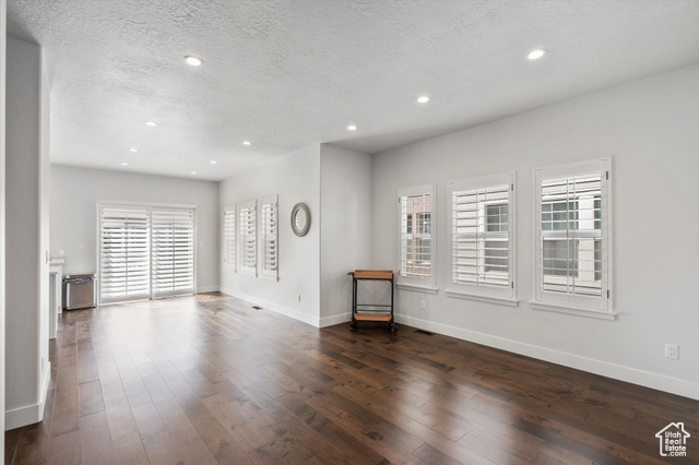 Photo 13 for MLS #2104403 at 8915 S 660 East #103
