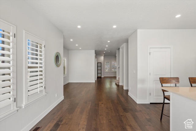 Photo 11 for MLS #2104403 at 8915 S 660 East #103