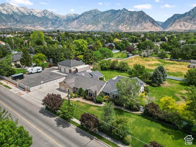 Photo 3 for MLS #2104438 at 10434 N 6400 West