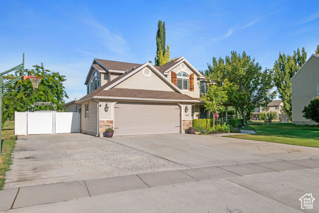 Photo 3 for MLS #2104452 at 1844 Country Bend Cir