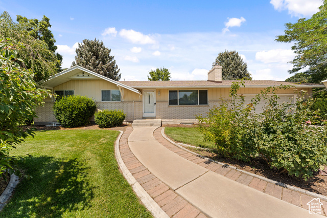 Photo 4 for MLS #2104471 at 6190 W 10050 North