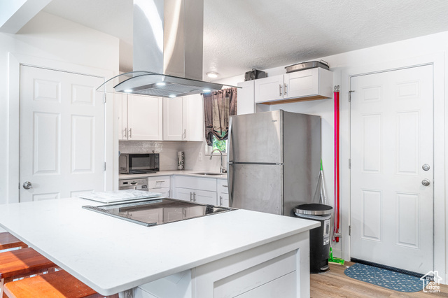 Photo 5 for MLS #2104498 at 2571 W 5725 South
