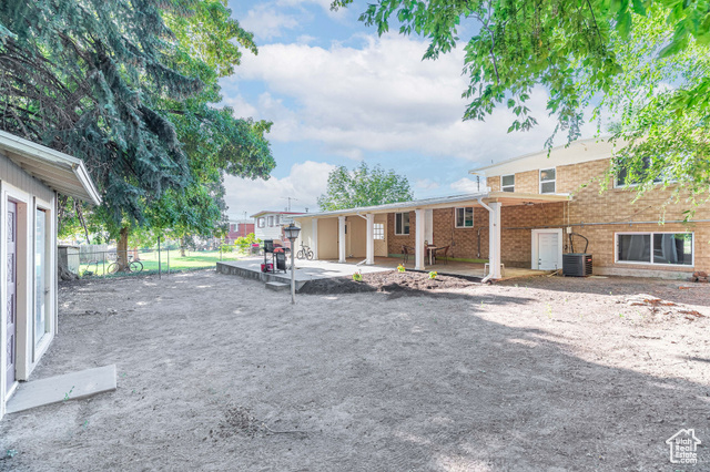 Photo 17 for MLS #2104498 at 2571 W 5725 South