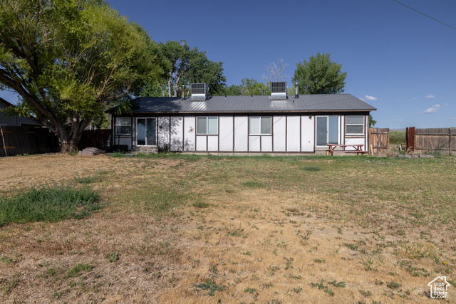 Photo 32 for MLS #2104501 at 828 N 1500 East