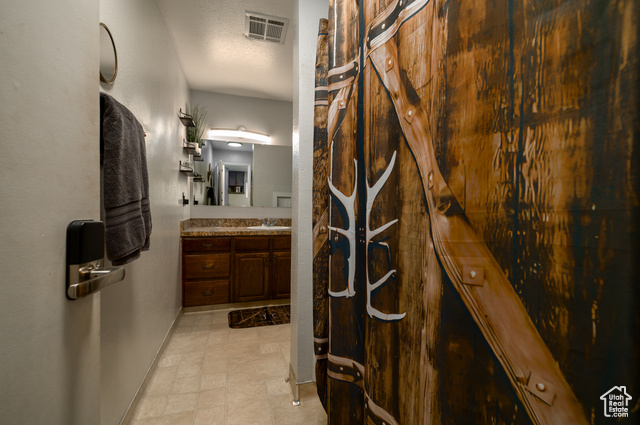 Photo 21 for MLS #2104501 at 828 N 1500 East