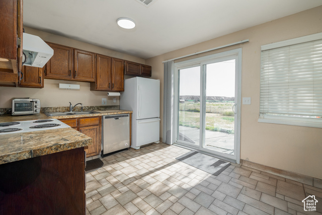 Photo 8 for MLS #2104501 at 828 N 1500 East