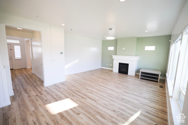 Photo 6 for MLS #2104503 at 2182 W Evergreen Way #143