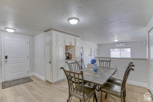 Photo 9 for MLS #2104512 at 3342 S Lynnbrook Dr