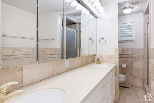 Photo 16 for MLS #2104547 at 424 E Shamrock Dr