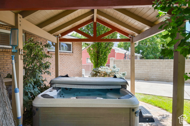 Photo 30 for MLS #2104547 at 424 E Shamrock Dr