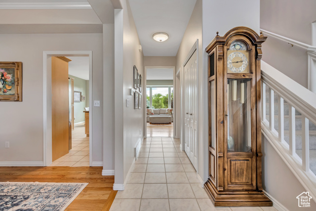 Photo 5 for MLS #2104549 at 622 E Lincoln Pl