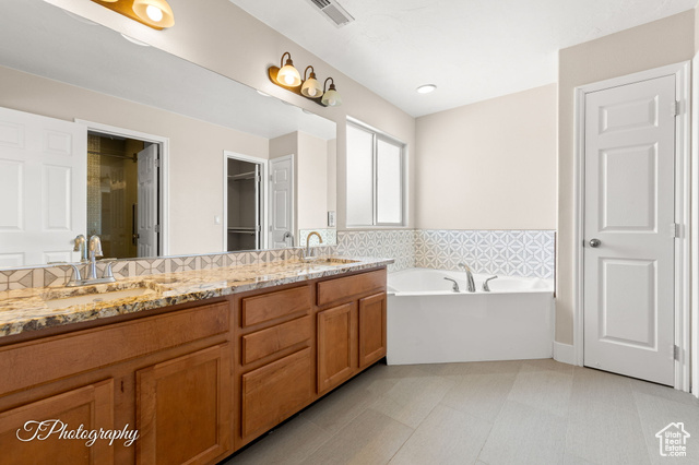 Photo 15 for MLS #2104552 at 693 E Castle Stone Dr