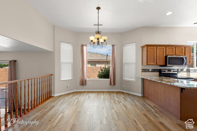 Photo 10 for MLS #2104552 at 693 E Castle Stone Dr