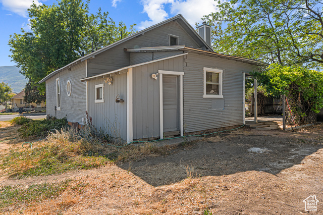 Photo 13 for MLS #2104568 at 106 W 400 North