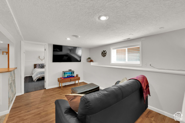 Photo 14 for MLS #2104595 at 2118 S Green St