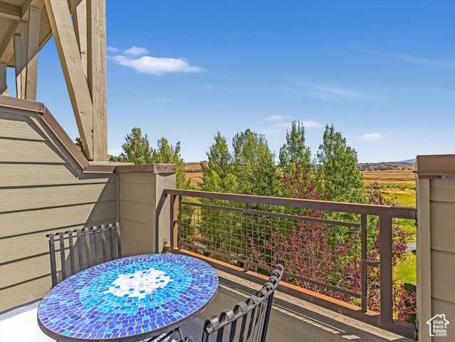 Photo 8 for MLS #2104610 at 6169 Park Ln #44