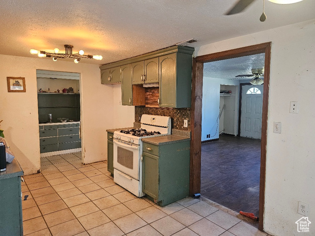 Photo 5 for MLS #2104627 at 692 N 500 West