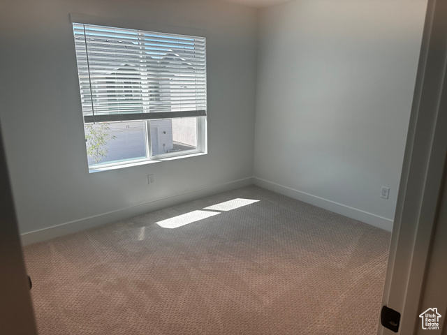 Photo 13 for MLS #2104646 at 80 S Moonlit Rd