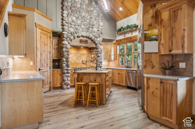 Photo 14 for MLS #2104647 at 2732 W Lizzi Cv