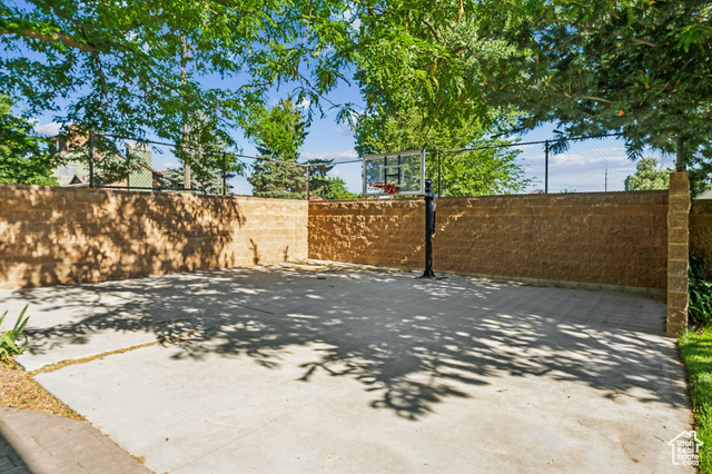Photo 55 for MLS #2104647 at 2732 W Lizzi Cv