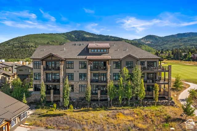 Photo 17 for MLS #2104683 at 3793 Blackstone Dr #1B