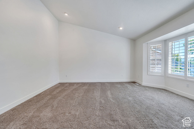 Photo 3 for MLS #2104706 at 253 Ridge Rd